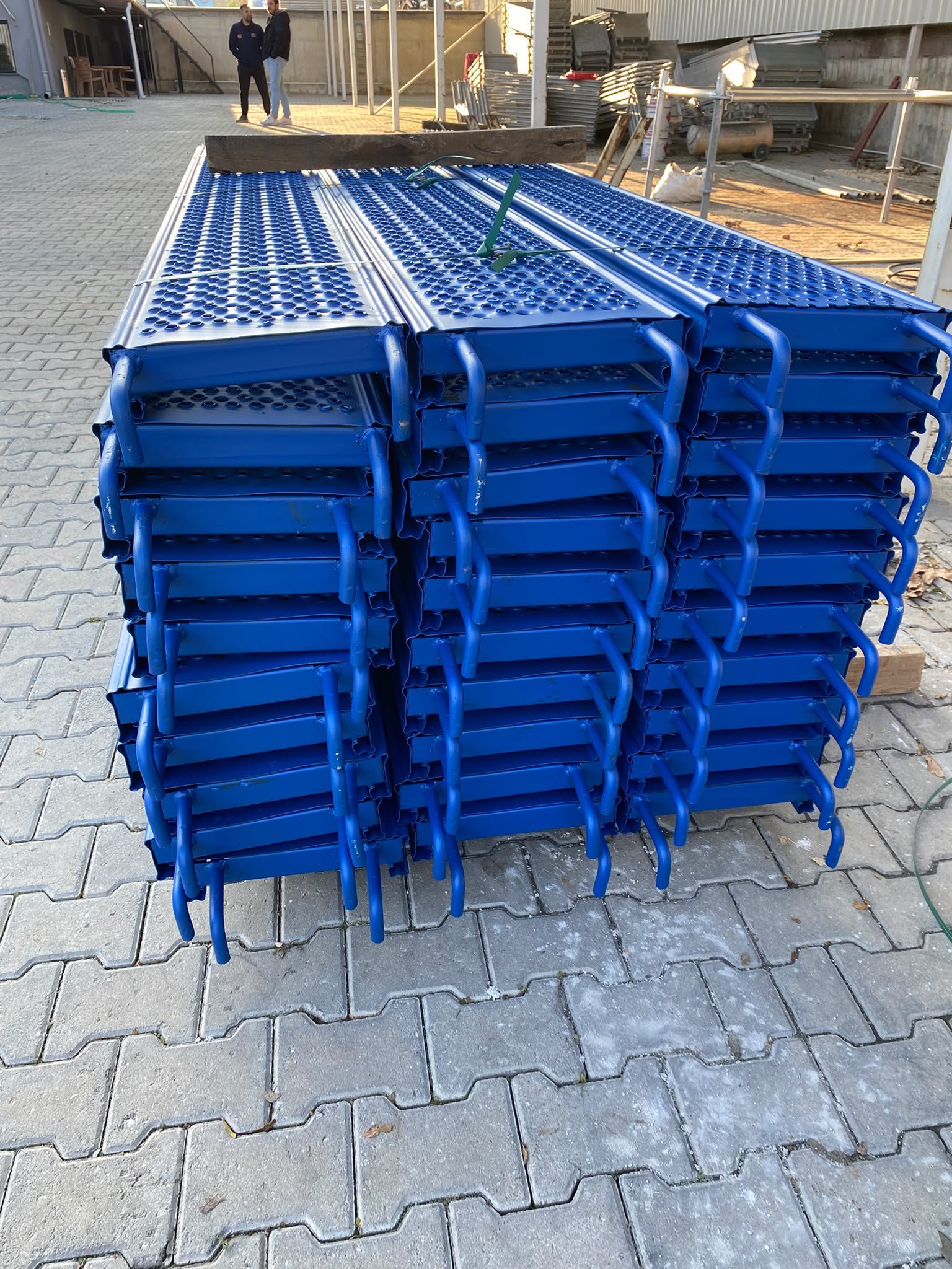 Kiralık Kalıp Altı Masa Tipi İskele